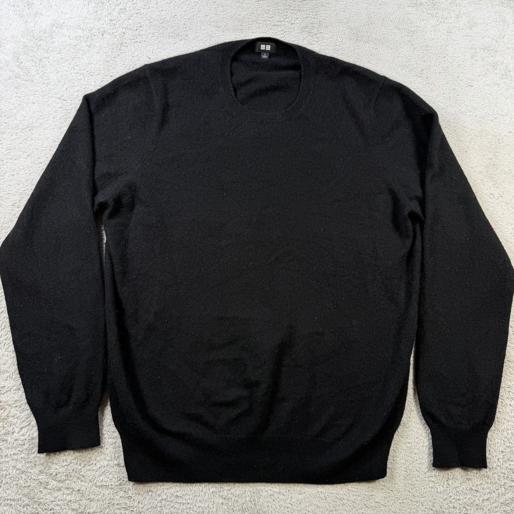 Uniqlo Sweater Men Large (Fits Small) Black 100% Cashmere Pullover Soft Crewneck